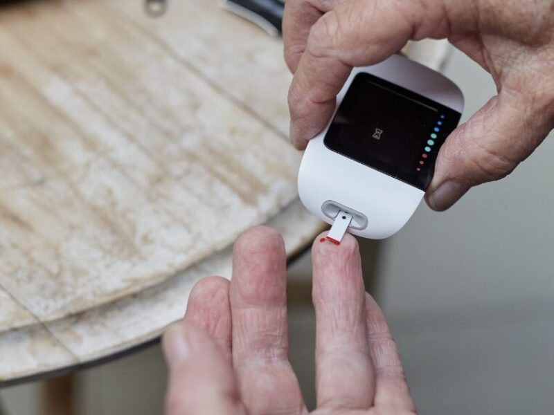 夜間低血糖の症状と対策｜疲れやすい・太りやすい体質を整えるヒント