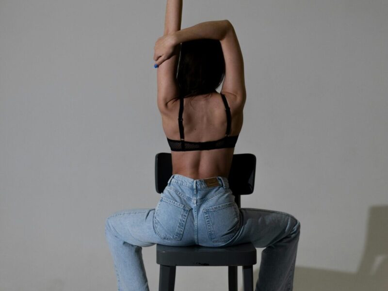 姿勢改善に筋トレだけでは足りない理由｜静岡市パーソナルトレーナーが解説